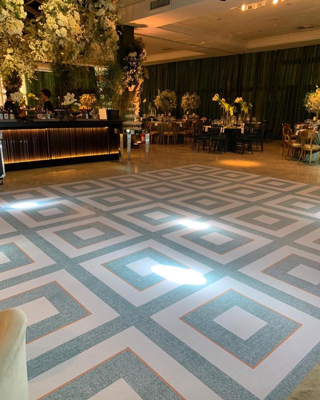 Piso casamento geométrico