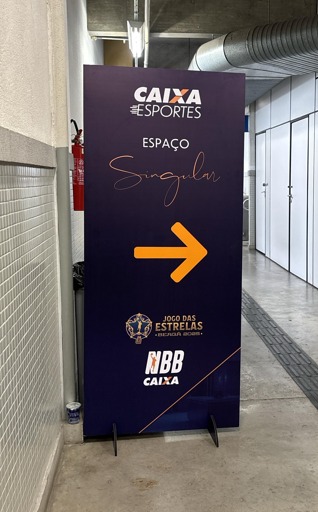 totem institucional